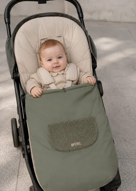 918828-3 Saco Silla Bebé Verde y Beige Mayoral 3