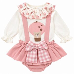 Conjunto de niña rosa con cuello estampado y lazo de vichy 7