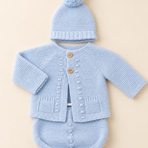 Conjunto de Punto para Bebé Celeste con Chaqueta, Ranita y Gorro con Pompón 4 Conjunto de Punto para Bebé Celeste con Chaqueta, Ranita y Gorro con Pompón 7