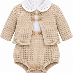 Conjunto de Bebé Beige de 3 Piezas con Peto, Rebeca y Camisa 4 Conjunto de Bebé Beige de 3 Piezas con Peto, Rebeca y Camisa 7