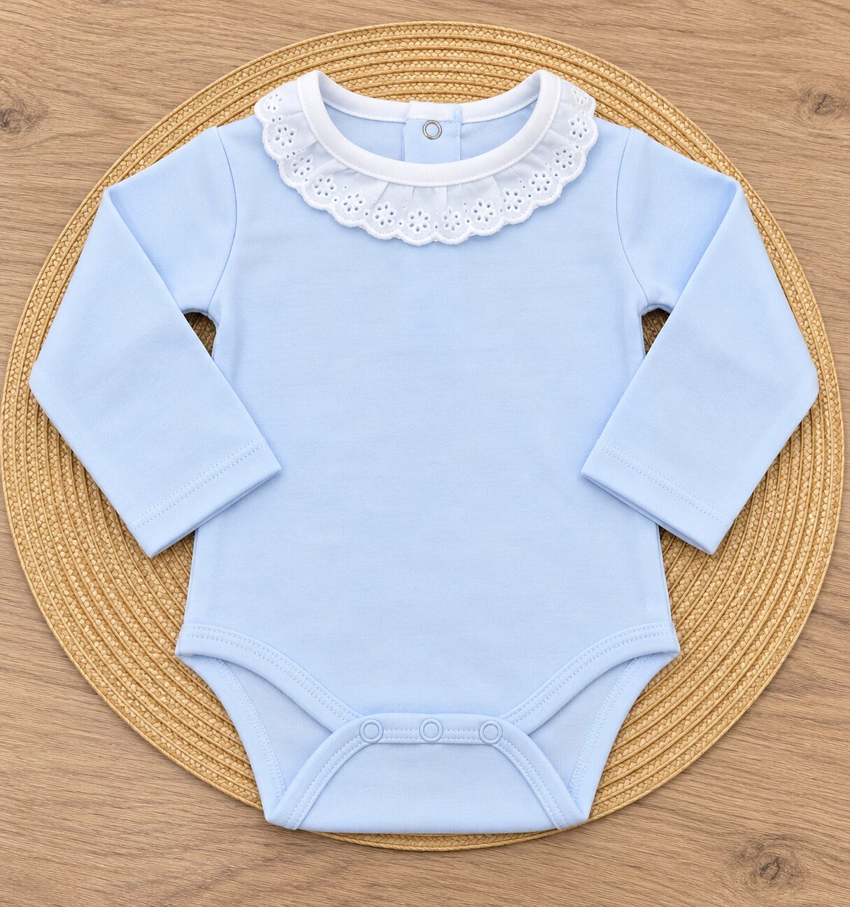 Ranita azul con cuello de encaje (1) Body Bebé Azul Celeste de Manga Larga con Cuello de Bordado Inglés 3