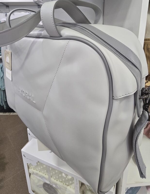 WhatsApp Image 2025-08-22 at 10.53.04 Bolso Mayoral maternidad acolchado "Gris" 5