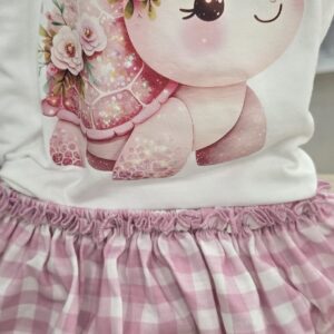 Conjunto camiseta + cubrepañal faldita "Tortuguita vichy rosa" 4 Conjunto camiseta + cubrepañal faldita "Tortuguita vichy rosa" 7